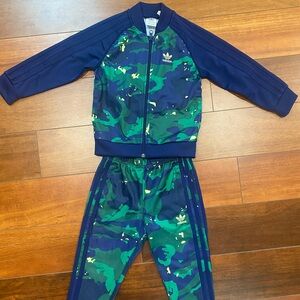 Adidas Tracksuit (Jacket & Pants) - Blue / Green Camo - Boys Size 5/6